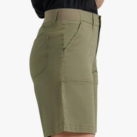 NWT Lee womens Ultra Lux Comfort With Flex-to-go Utility Bermuda Short, green, 8 - Picture 2 of 4